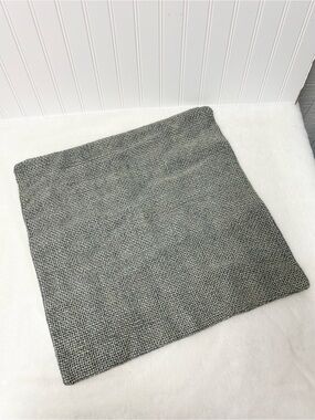 Pottery Barn Faye linen textured pillow cover